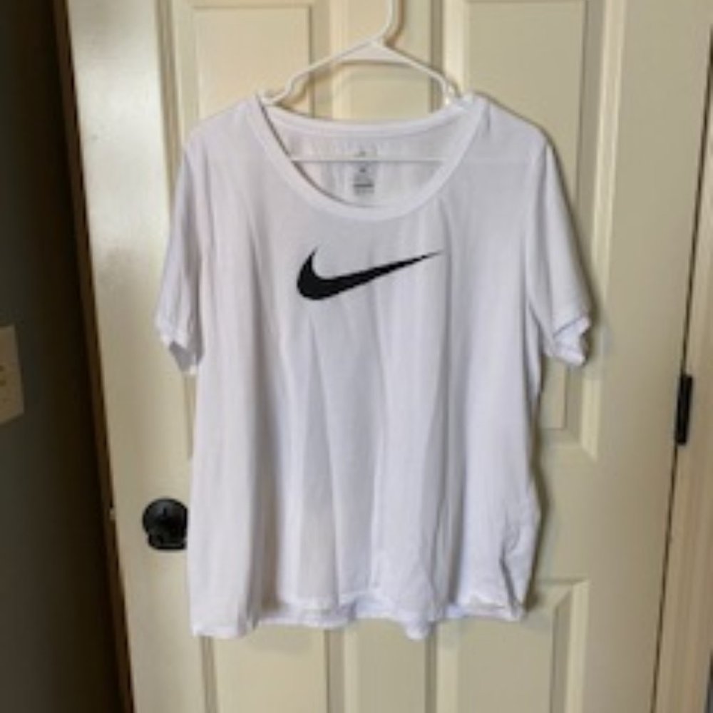 Plus size Women’s Nike t shirt